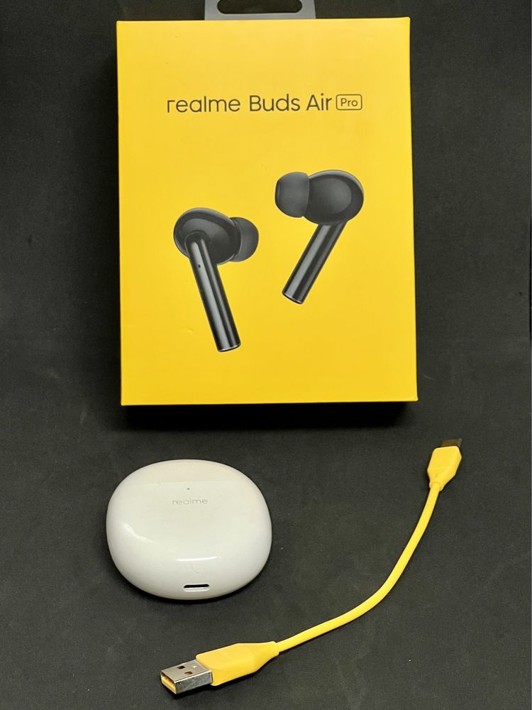 Без проводные наушники Realme Buds Air Pro