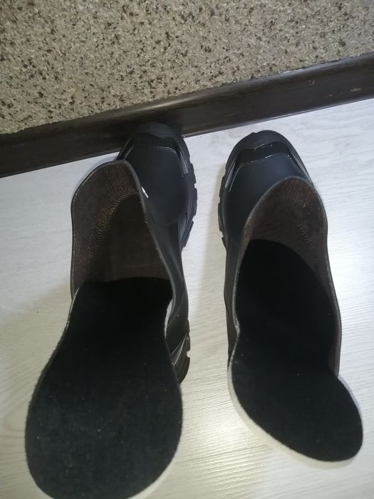 Продаётся Водонепроницаемый 46 размер Стильный Полсапог