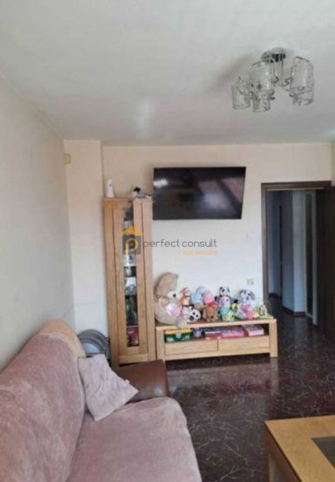 Продава се Тристаен апартамент в Пловдив, Въстанически - 87 кв.м за 1598 €/кв.м - Снимка #1