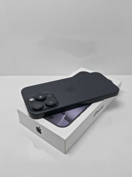 iPhone 16 Pro 128GB Titanium Black