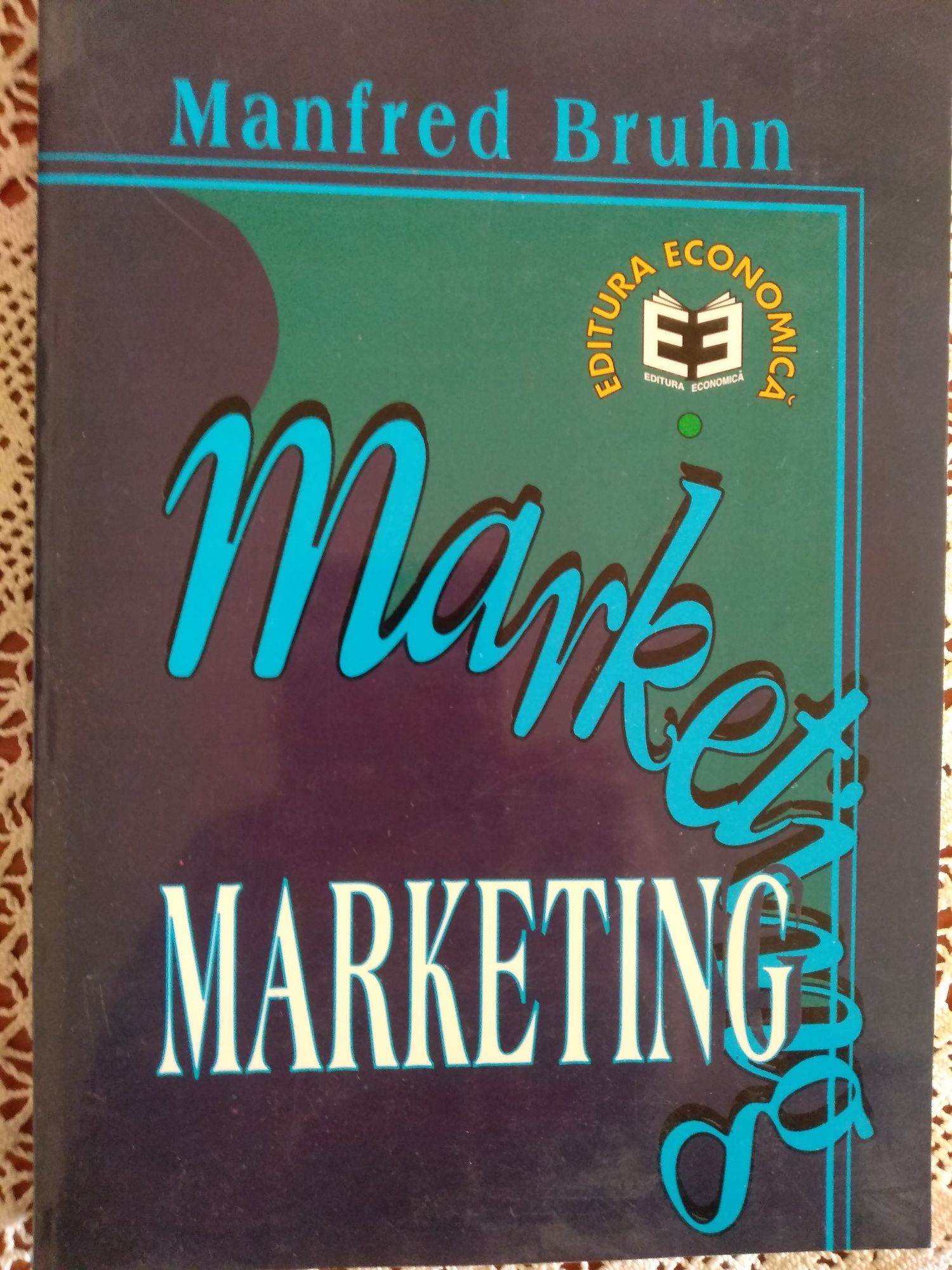 Marketing - Manfred Bruhn