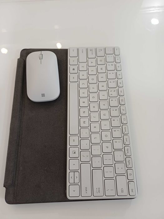 Husa si pen original Microsoft Surface Pro