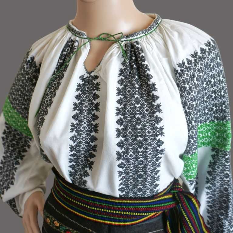 Costum popular vechi Muntenia , costum traditional tesut manual M-L