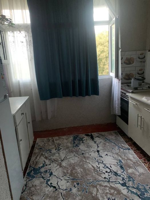 Продается квартира в микрорайоне