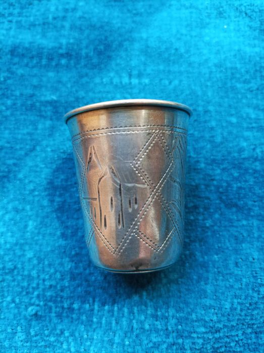 Стара сребърна чаша Царска Русия