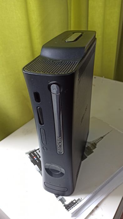 Xbox  360 приставка игра