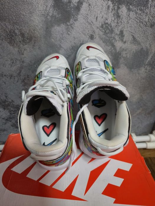 Uptempo Peace love