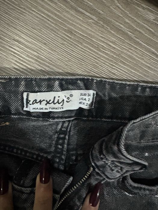 Дамски дънки ефектни ,dsquared