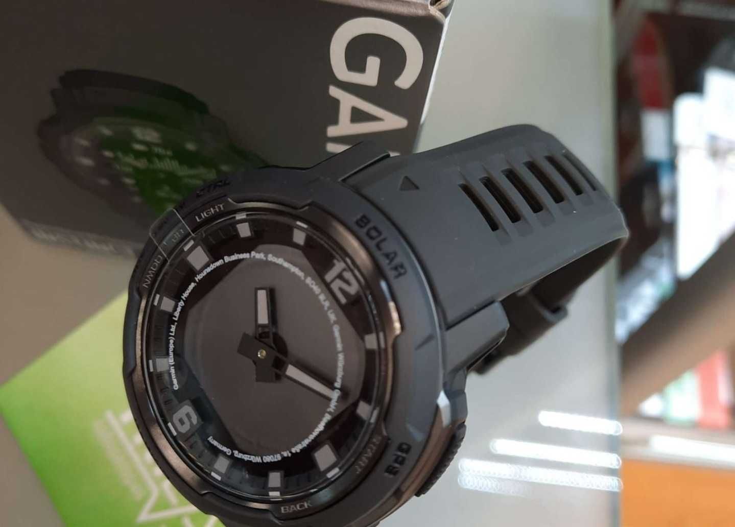 Garmin iNstinct Crossover Solar