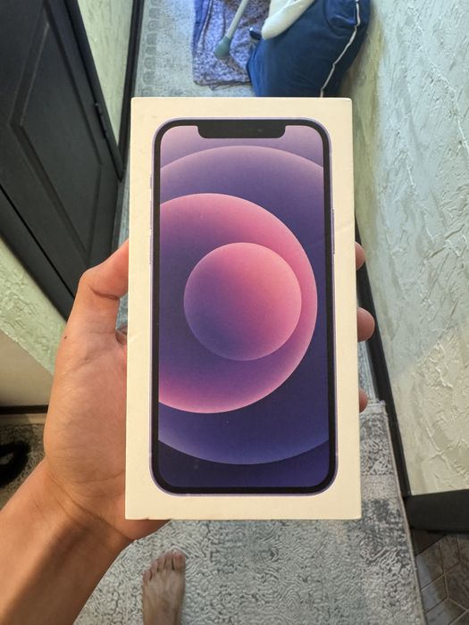 Продается iPhone 12 в отличном состоянии