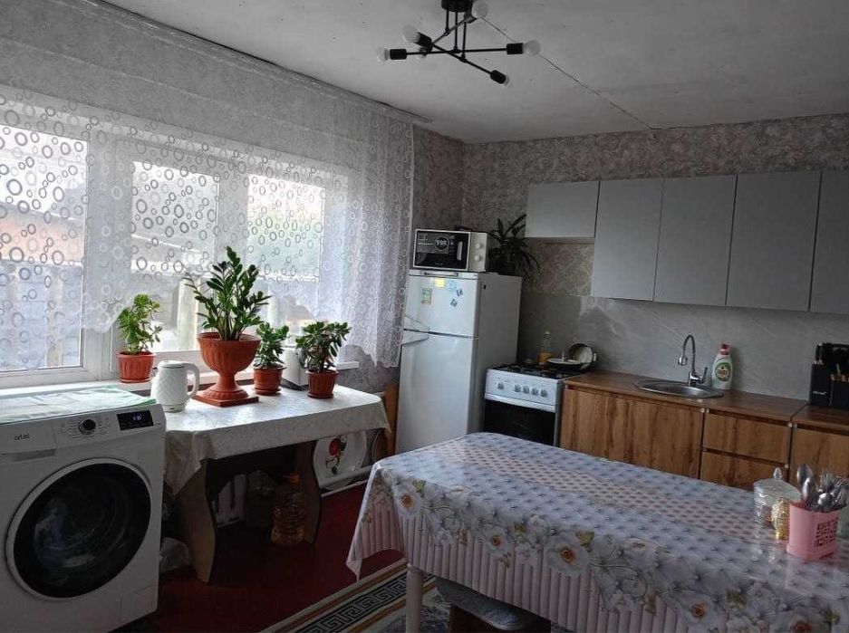 Дом в прекрасном районе Береке