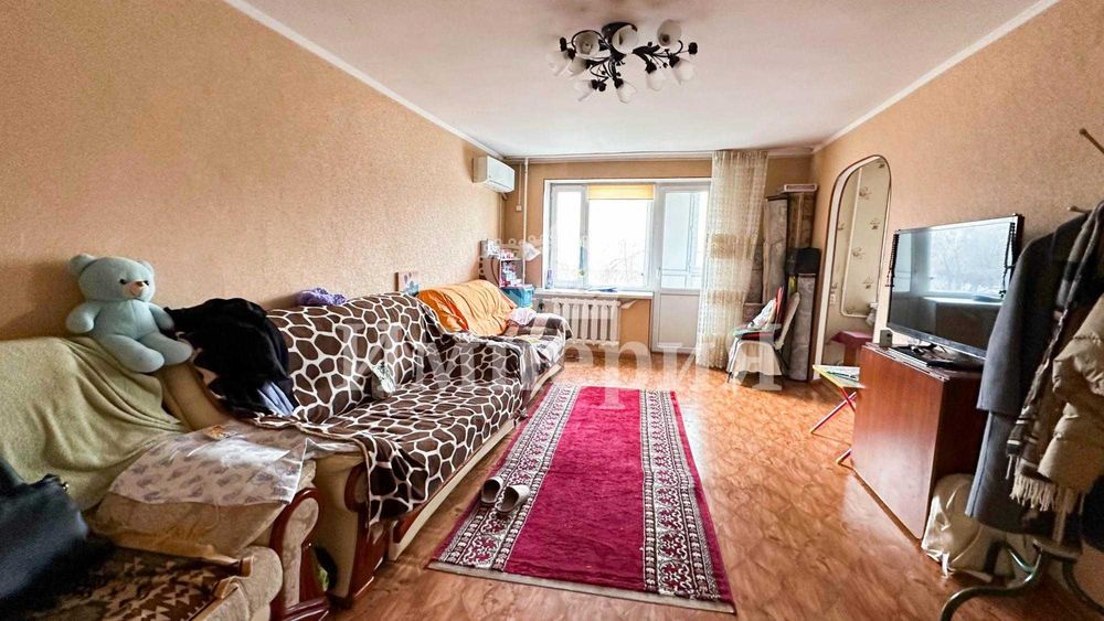 Продаю 2 ком в центре Мухаметжан Империя