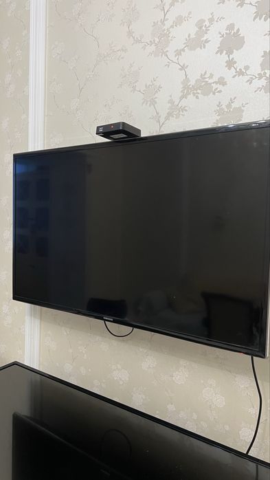 Продам телевизор SAMSUNG Smart Tv