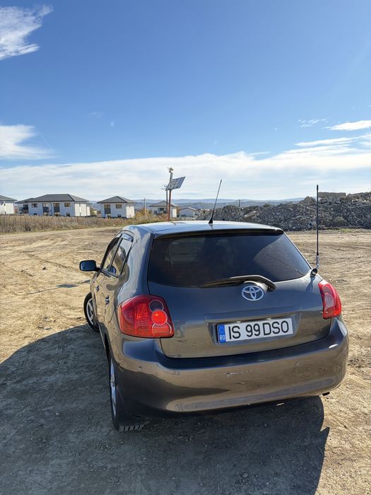 Toyota Auris I 1.4 D-4D (90 CP)