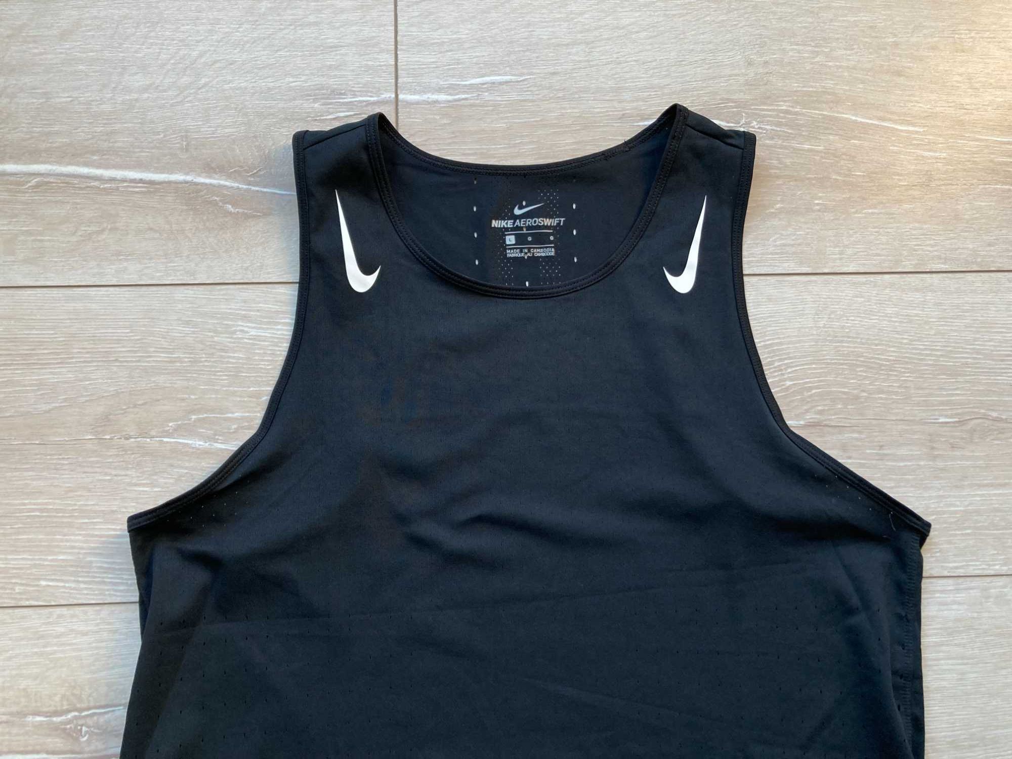 Найк Nike Aeroswift Running Dri Fit женски спортен потник размер L