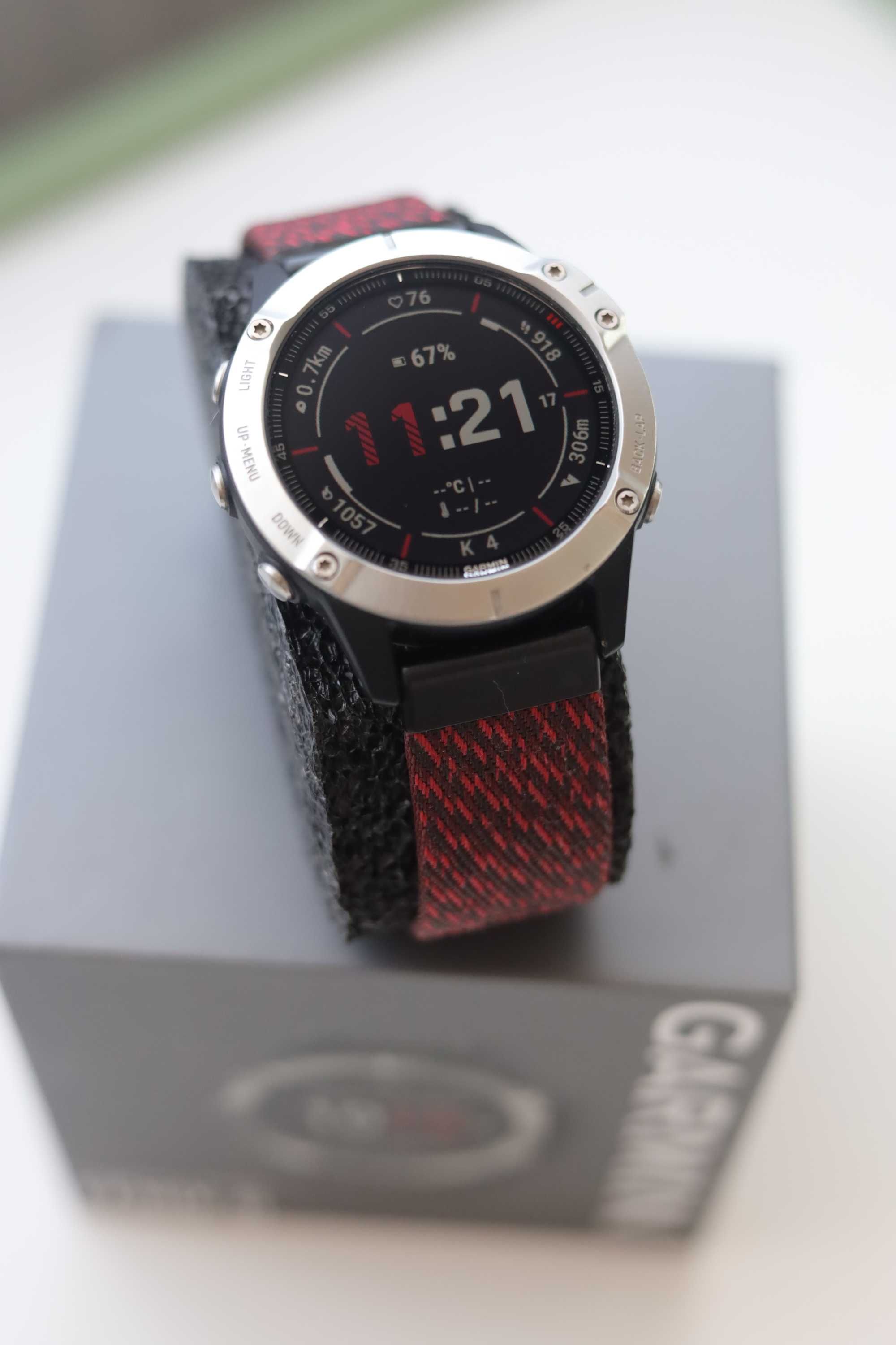 Ceas Garmin Fenix 6 + curea QuickFit 22 Red