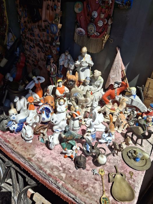 Продам советские статуэтки.