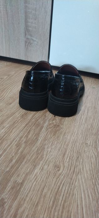 Лоуфъри с дебела подметка 33ном