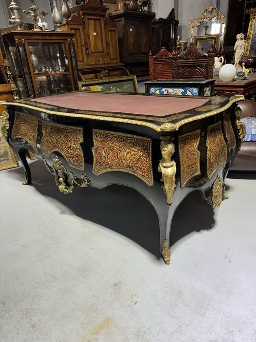 Birou din lemn masiv cu ornamente bronz, stil boulle