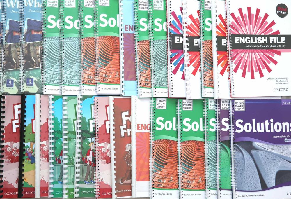 Solutions,English File,Family and Friends,Headway,Fly High,Round up