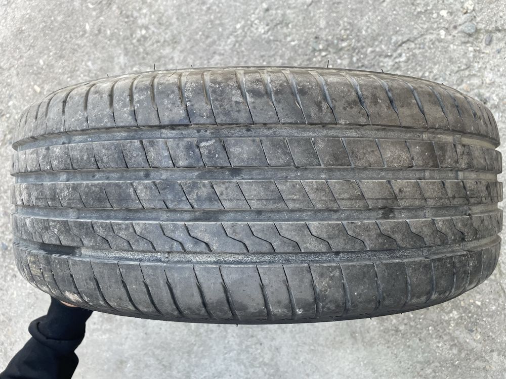 Продавам гуми с джанти за Audi