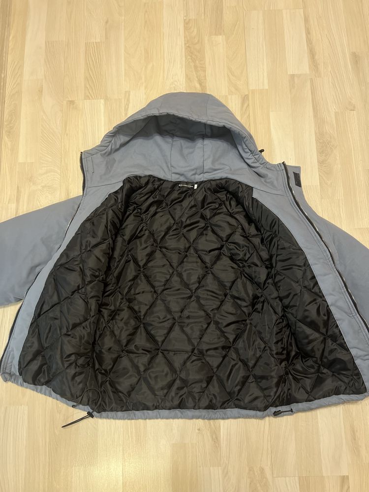Balenciaga яке чисто ново