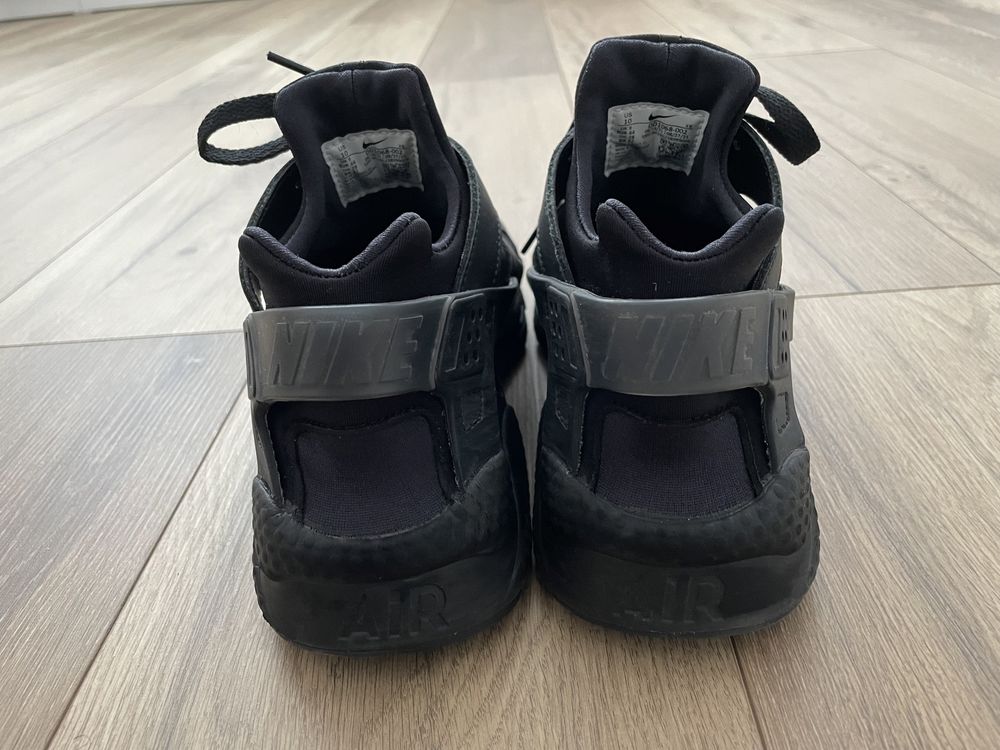 Маратонки NIKE Huarache, оригинални, черни, номер 43