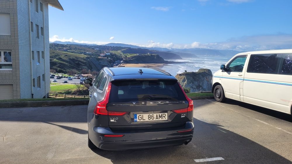 VOLVO V60 2.0 diesel - al 2 proprietar - carte service la zi