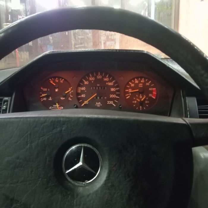 Mercedes 124 2.3