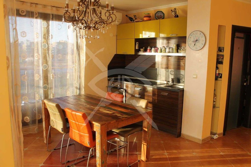 Тристаен апартамент в Синеморец 76829