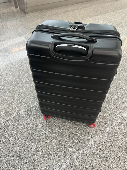 Куфар SAMSONITE чисто нов!!!