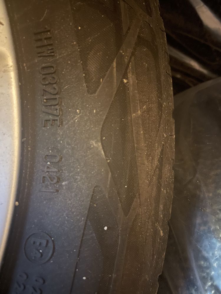 Vand jante Golf/Passat cu anvelope de vara 195/65R15