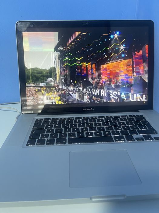 Macbook pro 2011, i7 Display