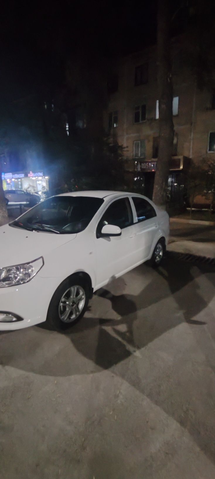 Продается нексия 3 в хорошом состаяние