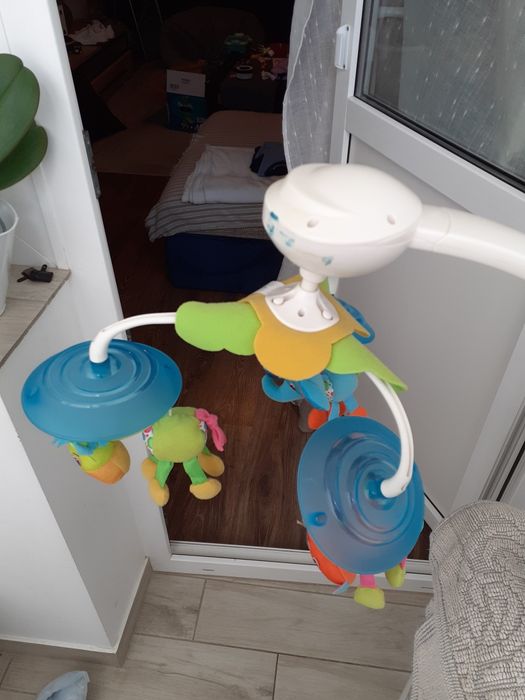 Carusel muzical Tiny Love, Vise Placute

Beneficii:
 Retur gratuit in