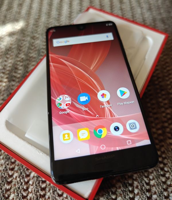 Sharp Aquos S2 4/64GB Смартфон