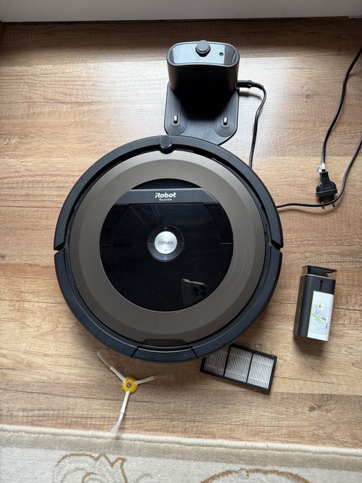 iRobot Roomba 896