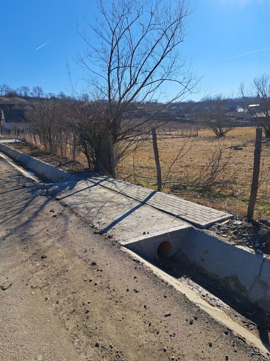 Vând teren intravilan în jud.Sibiu