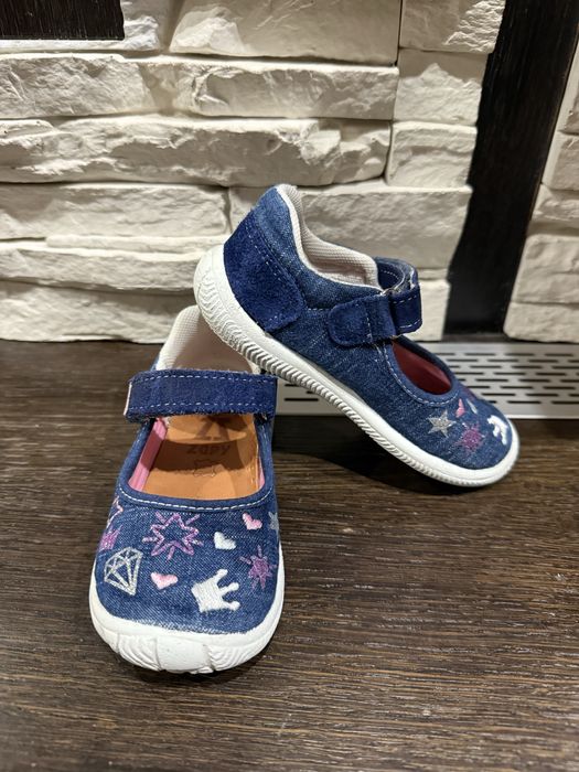 Пантофи размер 24 и 25