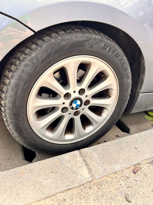 Vand patru jante pe 16