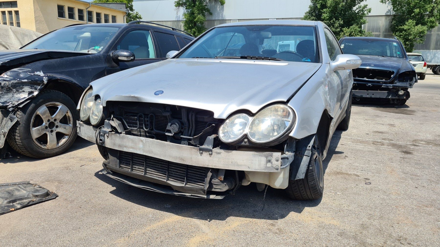 На части CLK270CDI Mercedes Мерцедес ЦЛК W209 C209 кожа 17 спорт пакет