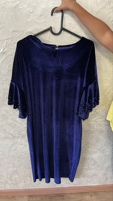 Платье из велюра