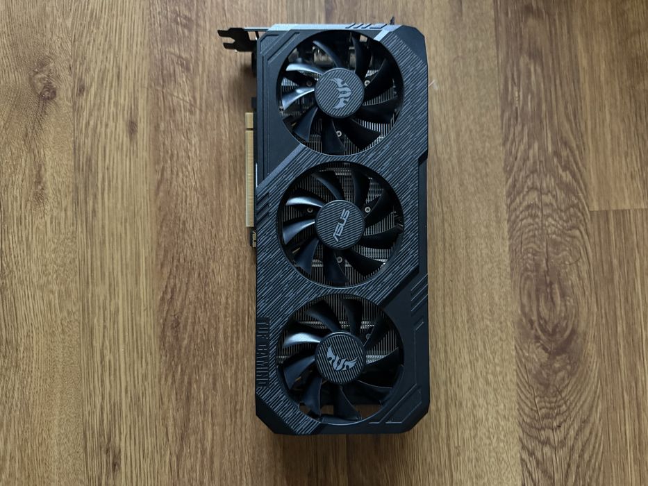 Видеокарта Asus Tuf Gtx 1660 Super перфектна