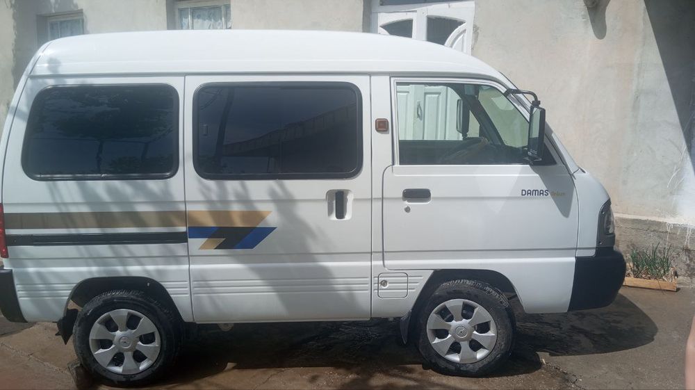 Мошин сотилади 2023 йли