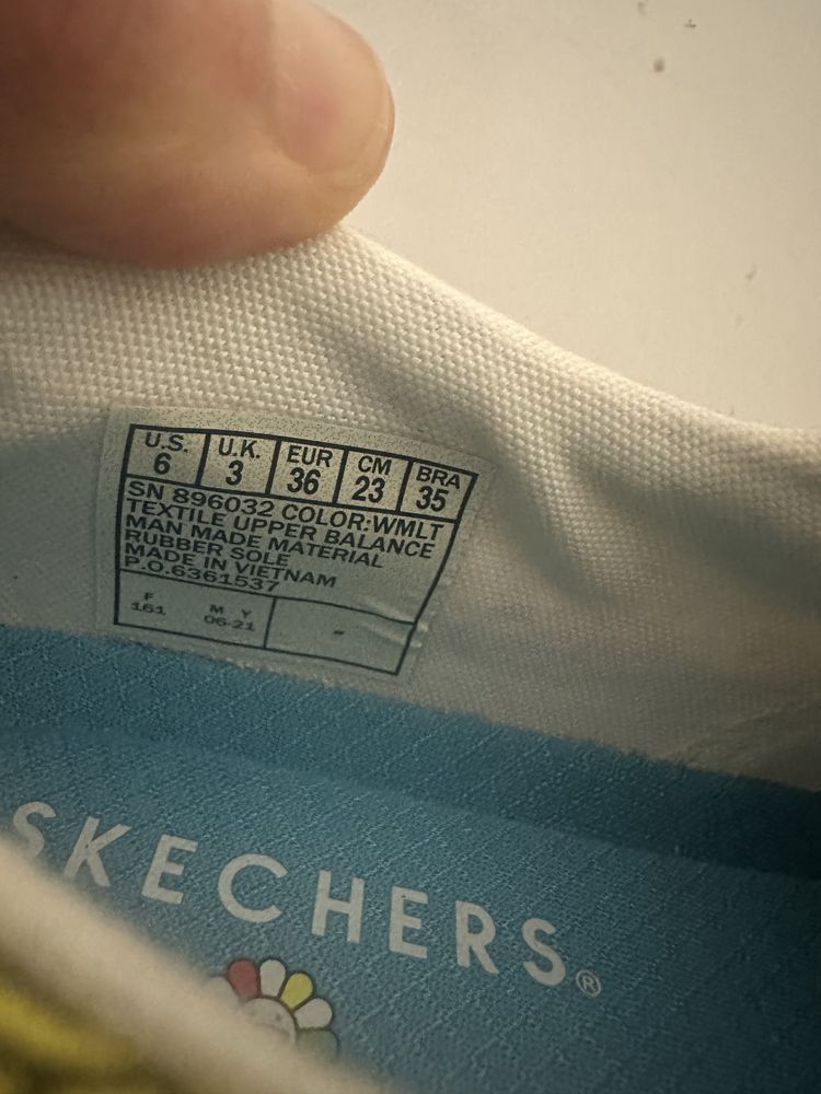 Нови детски маратонки SKECHERS