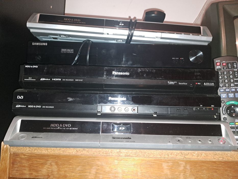 Ofer la vânzare DVD Playere