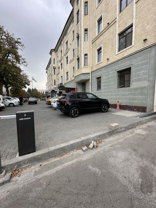 Срочно !!! Срочно!!! Продаётся полуподвал под бизнес Комер пред.