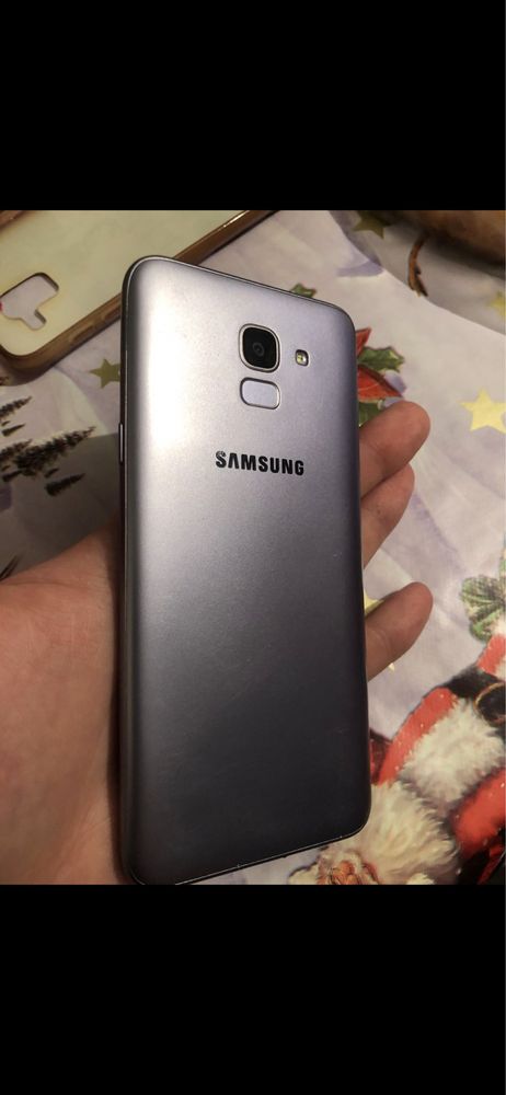 Продам телефон SAMSUNG GALAXY J6 2018