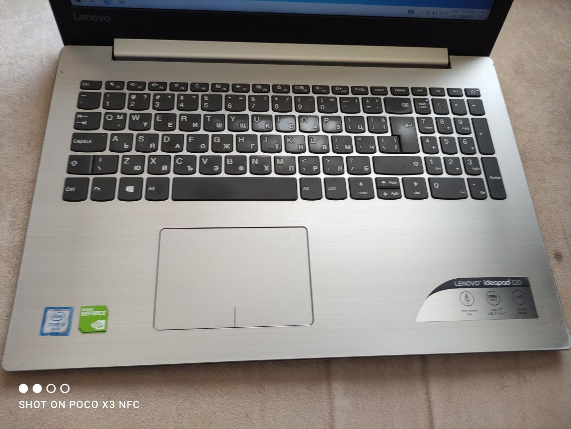Лаптоп Lenovo Ideapad 320 Full HD, i3-6006u, 8 RAM