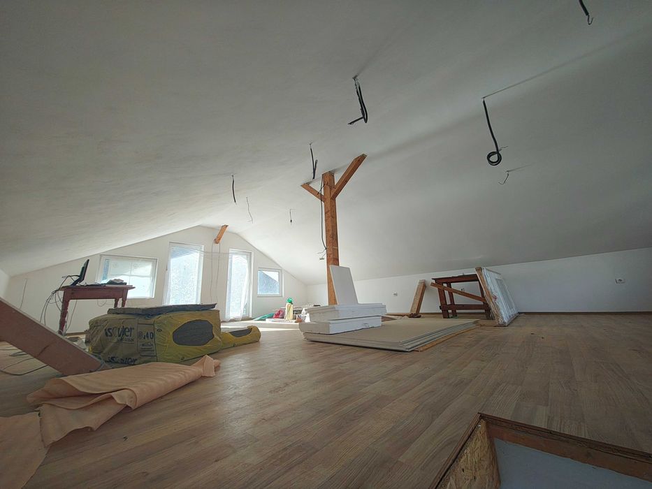 casă + teren intravilan